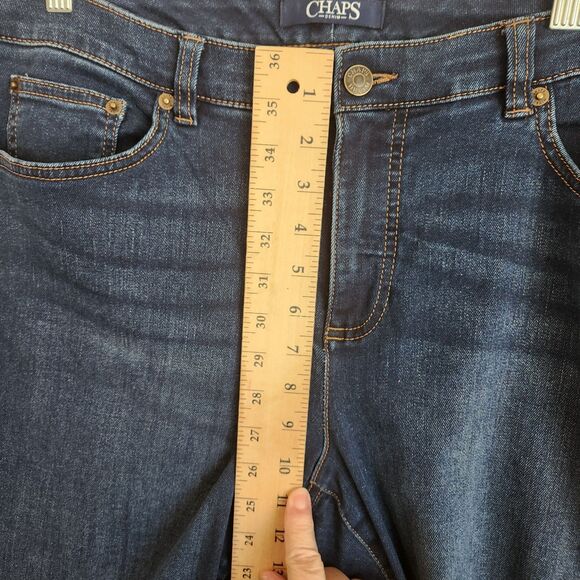 Chaps Daniella Curvy  fit Jeans Womens Size 14 Wide Leg denim jeans - Picture 5 of 8